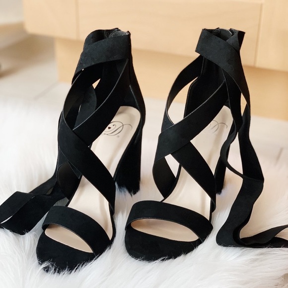 Felicias Shoes - 🆕 Krystle - Lace Up Heels